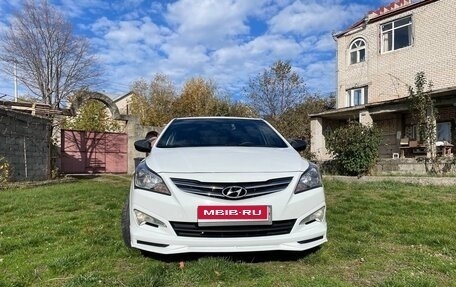 Hyundai Solaris II рестайлинг, 2015 год, 1 100 000 рублей, 6 фотография
