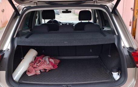 Volkswagen Tiguan II, 2018 год, 2 300 000 рублей, 7 фотография