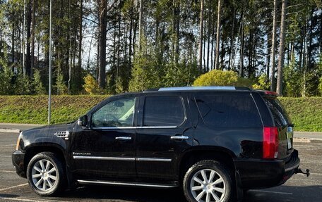 Cadillac Escalade III, 2008 год, 1 850 000 рублей, 2 фотография