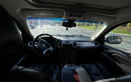 Cadillac Escalade III, 2008 год, 1 850 000 рублей, 24 фотография