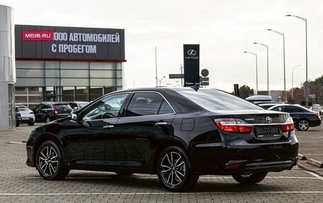 Toyota Camry, 2017 год, 1 695 000 рублей, 4 фотография