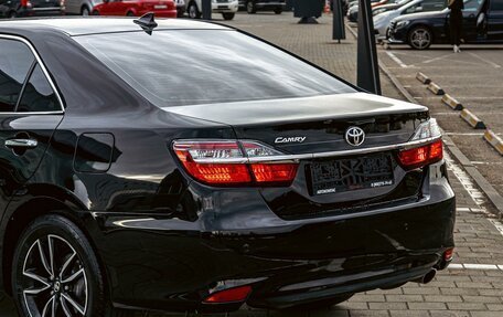 Toyota Camry, 2017 год, 1 695 000 рублей, 10 фотография