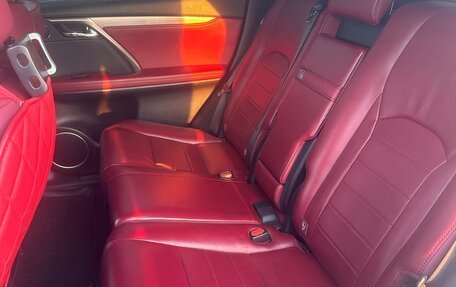 Lexus RX IV рестайлинг, 2017 год, 4 550 000 рублей, 7 фотография