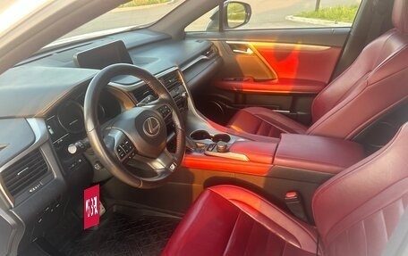 Lexus RX IV рестайлинг, 2017 год, 4 550 000 рублей, 6 фотография