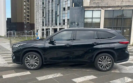 Toyota Highlander, 2022 год, 3 420 444 рублей, 3 фотография