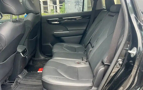 Toyota Highlander, 2022 год, 3 420 444 рублей, 9 фотография
