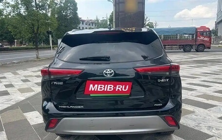 Toyota Highlander, 2022 год, 3 420 444 рублей, 6 фотография