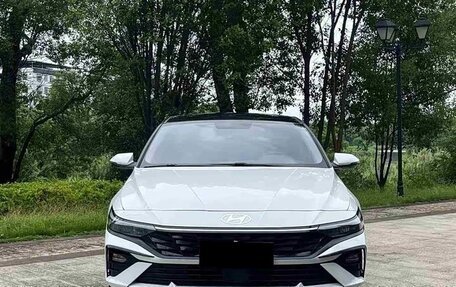 Hyundai Elantra, 2024 год, 1 950 000 рублей, 3 фотография