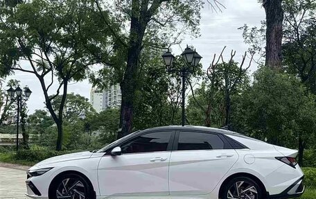 Hyundai Elantra, 2024 год, 1 950 000 рублей, 5 фотография