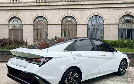 Hyundai Elantra, 2024 год, 1 950 000 рублей, 7 фотография