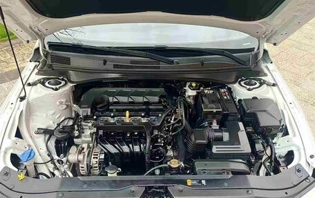 Hyundai Elantra, 2024 год, 1 950 000 рублей, 12 фотография