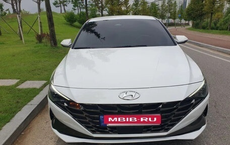 Hyundai Avante, 2021 год, 1 599 000 рублей, 2 фотография