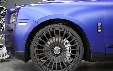 Rolls-Royce Cullinan, 2019 год, 29 000 000 рублей, 14 фотография