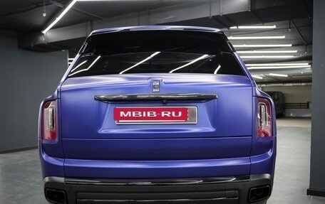 Rolls-Royce Cullinan, 2019 год, 29 000 000 рублей, 7 фотография