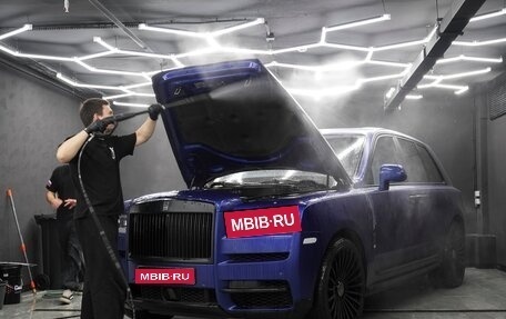 Rolls-Royce Cullinan, 2019 год, 29 000 000 рублей, 19 фотография