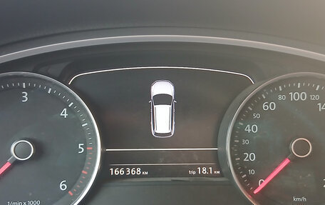 Volkswagen Touareg III, 2011 год, 2 100 000 рублей, 22 фотография
