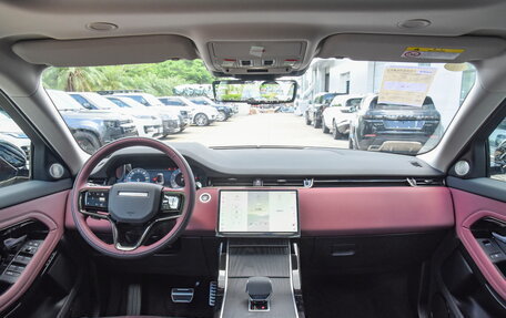 Land Rover Range Rover Evoque II, 2025 год, 5 256 130 рублей, 11 фотография