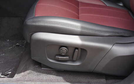 Land Rover Range Rover Evoque II, 2025 год, 5 256 130 рублей, 25 фотография