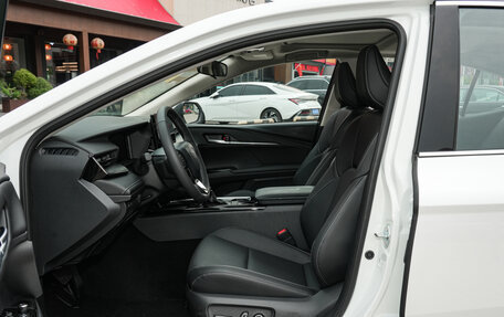 Toyota Camry, 2025 год, 3 793 120 рублей, 22 фотография