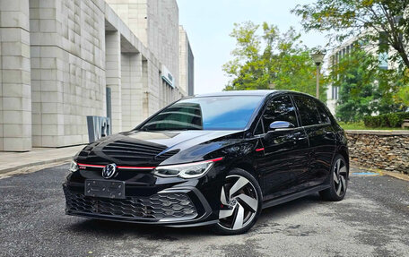 Volkswagen Golf GTI, 2023 год, 3 010 000 рублей, 1 фотография