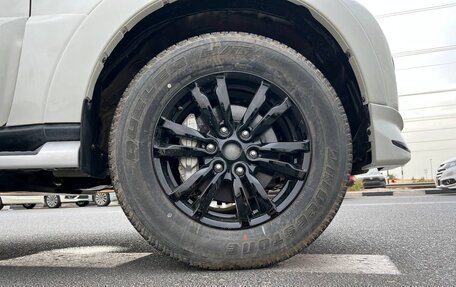 Mitsubishi Pajero IV, 2019 год, 2 700 000 рублей, 13 фотография