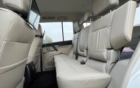 Mitsubishi Pajero IV, 2019 год, 2 700 000 рублей, 10 фотография