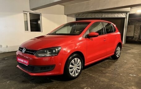 Volkswagen Polo VI (EU Market), 2011 год, 550 000 рублей, 1 фотография