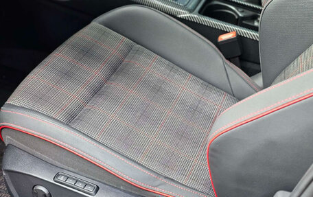 Volkswagen Golf GTI, 2023 год, 3 010 000 рублей, 17 фотография