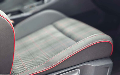 Volkswagen Golf GTI, 2023 год, 3 010 000 рублей, 18 фотография