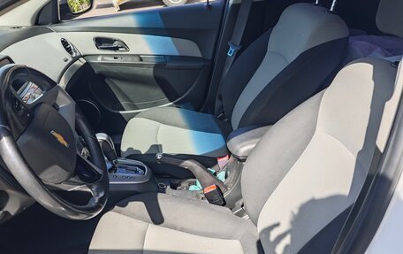 Chevrolet Cruze II, 2012 год, 550 000 рублей, 3 фотография