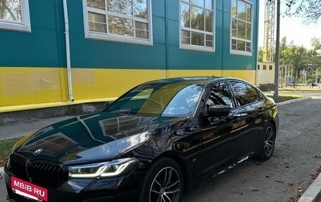 BMW 5 серия, 2020 год, 3 890 000 рублей, 3 фотография