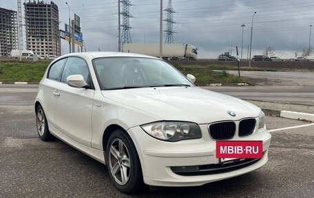 BMW 1 серия, 2010 год, 990 000 рублей, 2 фотография