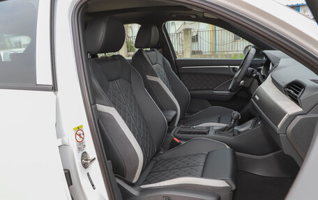 Audi Q3, 2025 год, 4 792 824 рублей, 27 фотография