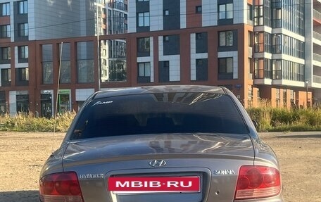 Hyundai Sonata IV рестайлинг, 2003 год, 410 000 рублей, 3 фотография