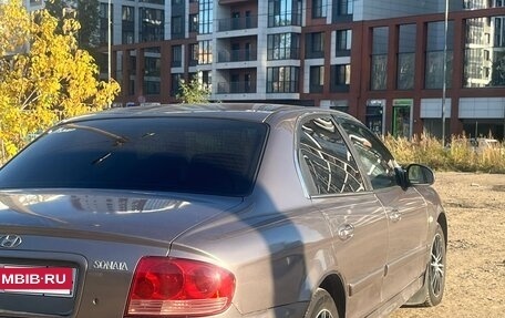 Hyundai Sonata IV рестайлинг, 2003 год, 410 000 рублей, 4 фотография