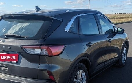 Ford Kuga III, 2021 год, 1 590 000 рублей, 4 фотография