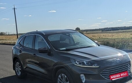 Ford Kuga III, 2021 год, 1 590 000 рублей, 3 фотография