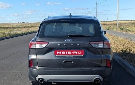 Ford Kuga III, 2021 год, 1 590 000 рублей, 5 фотография