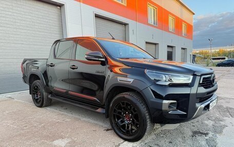 Toyota Hilux VIII, 2022 год, 6 200 000 рублей, 2 фотография