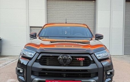 Toyota Hilux VIII, 2022 год, 6 200 000 рублей, 3 фотография