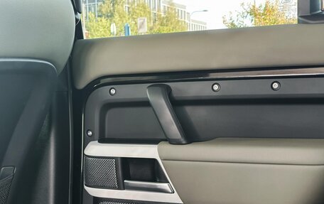 Land Rover Defender II, 2024 год, 13 200 000 рублей, 21 фотография
