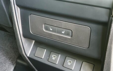 Land Rover Defender II, 2024 год, 13 200 000 рублей, 18 фотография