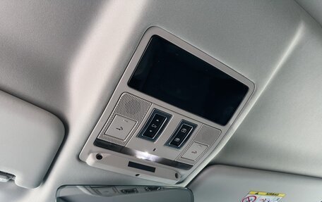 Land Rover Defender II, 2024 год, 13 200 000 рублей, 17 фотография