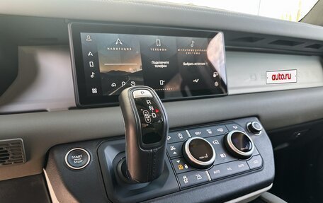Land Rover Defender II, 2024 год, 13 200 000 рублей, 32 фотография
