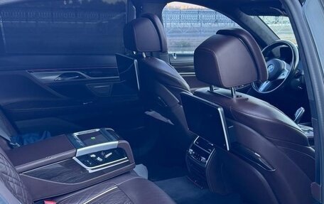 BMW 7 серия, 2021 год, 1 200 000 рублей, 7 фотография