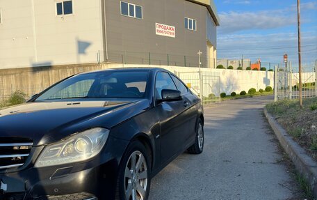 Mercedes-Benz C-Класс, 2011 год, 1 100 000 рублей, 3 фотография