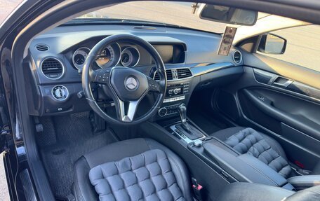 Mercedes-Benz C-Класс, 2011 год, 1 100 000 рублей, 8 фотография