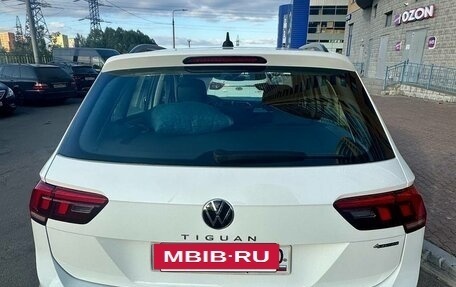 Volkswagen Tiguan II, 2021 год, 3 000 000 рублей, 2 фотография