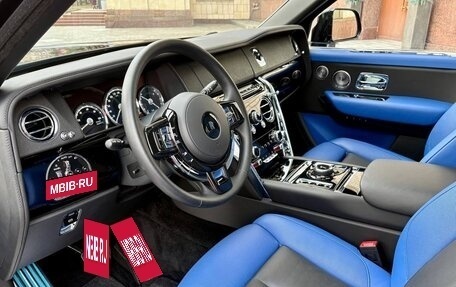 Rolls-Royce Cullinan, 2019 год, 37 000 000 рублей, 11 фотография