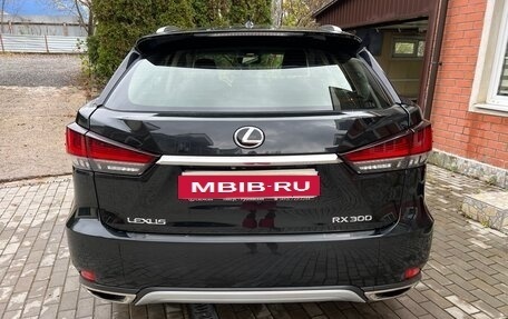 Lexus RX IV рестайлинг, 2020 год, 5 000 000 рублей, 6 фотография